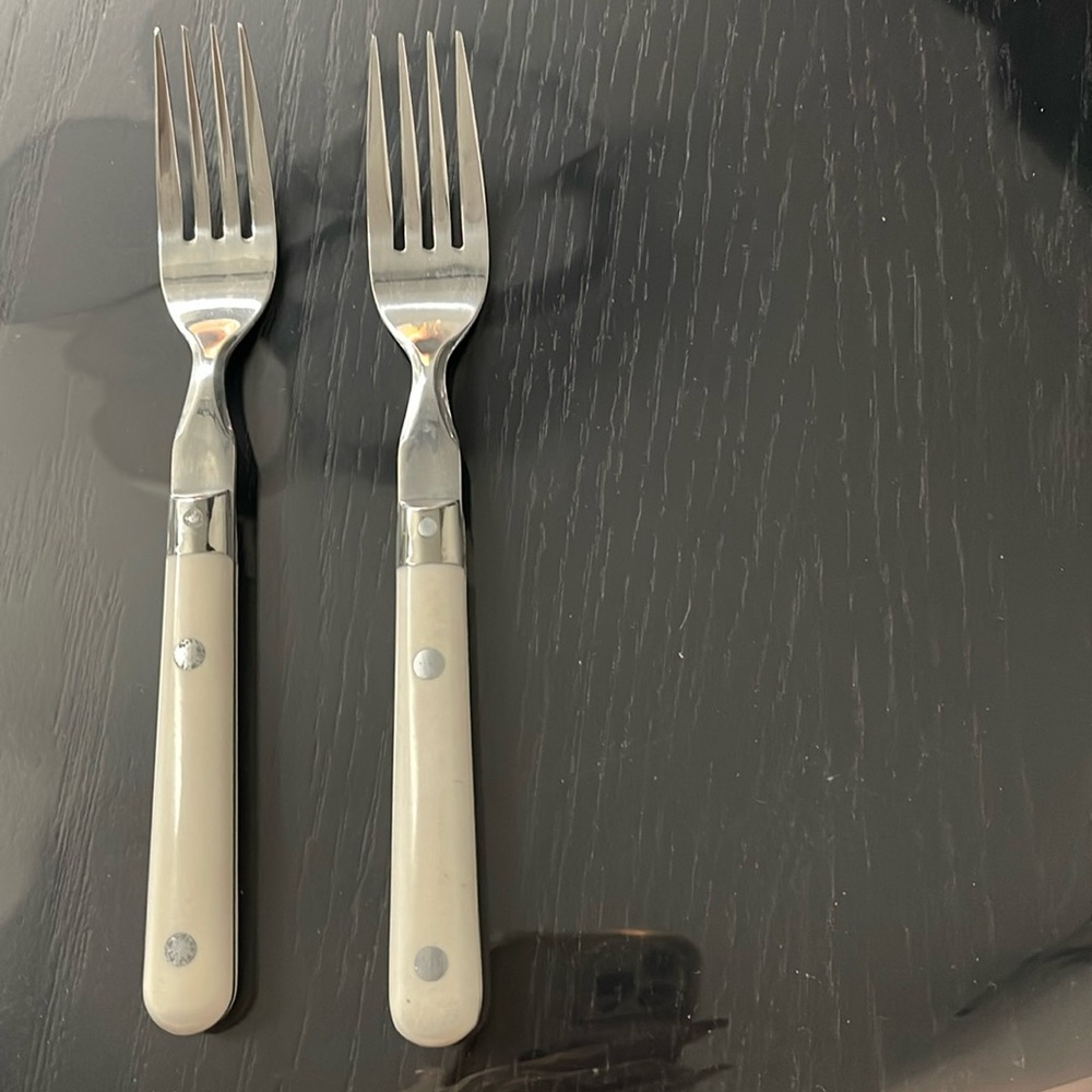 Washington Forge Mardi Gras white 2 forks